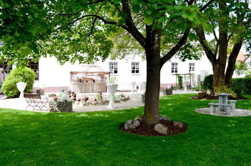 Landhotel Neukirchner Hof Neukirchen Bei Sulzbach-Rosenberg 外观 照片